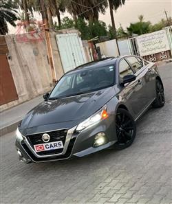 نيسان ألتيما